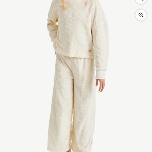 ISO: Justice Pajamas in Girls XS